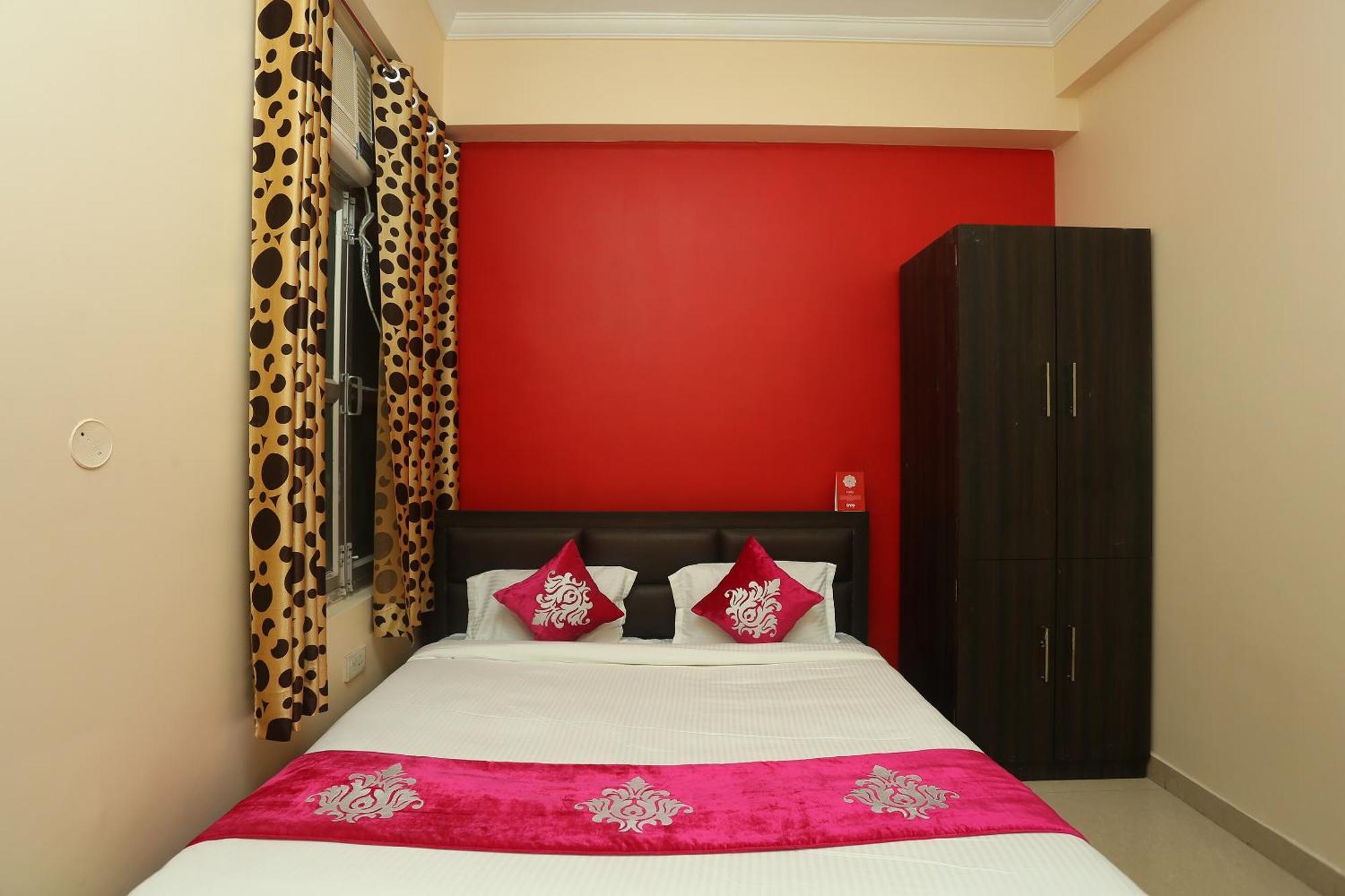 Oyo Flagship 17204 Vrindawan Galaxy Hotell Kanpur Exteriör bild