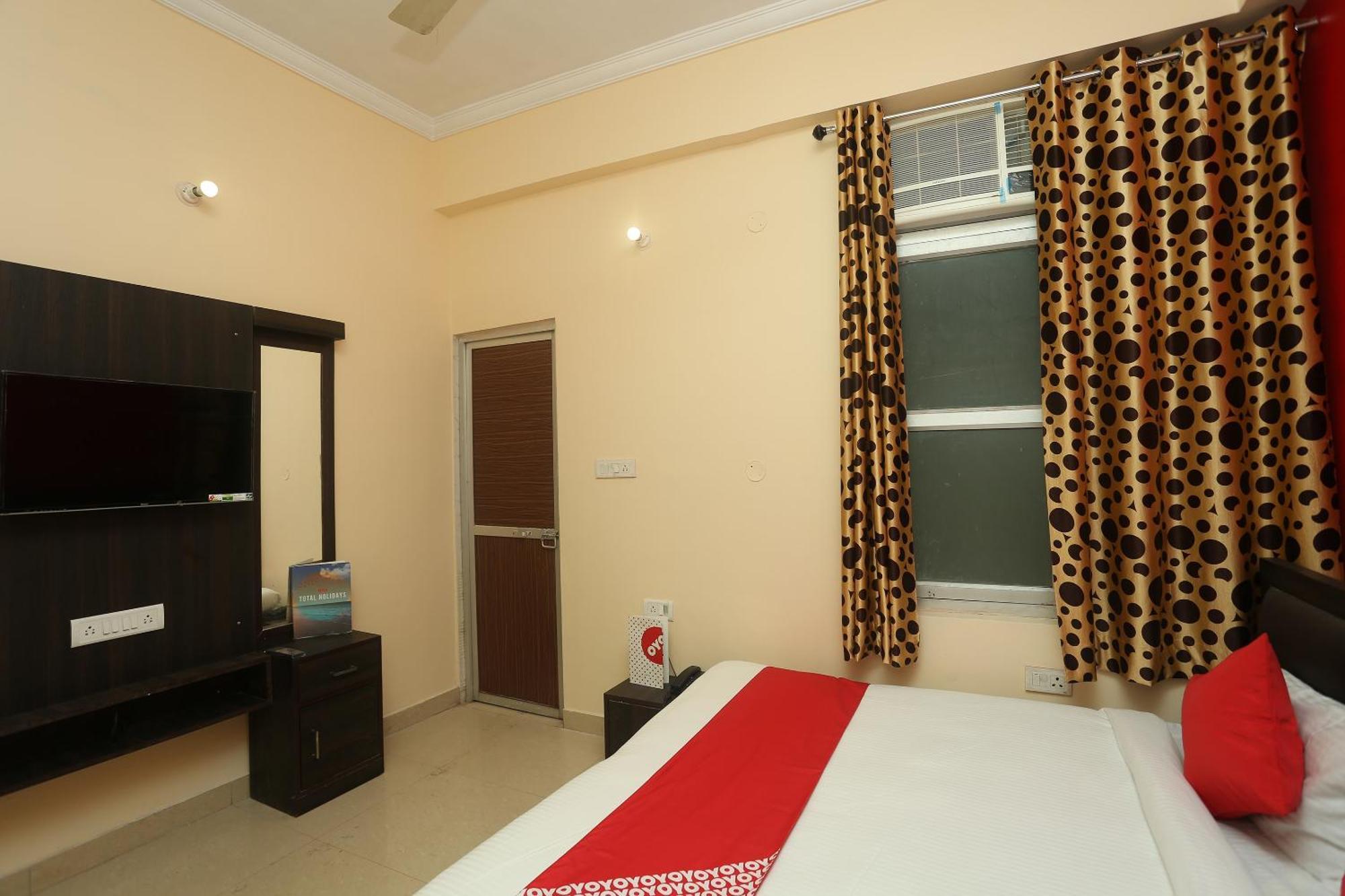 Oyo Flagship 17204 Vrindawan Galaxy Hotell Kanpur Exteriör bild